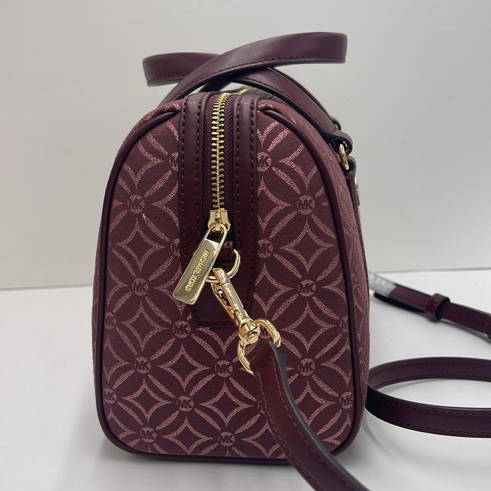 MICHAEL KORS JST TRAVEL MEDIUM DUFFLE SATCHEL SHOULDER CROSSBODY BAG MK … - Picture 4 of 16